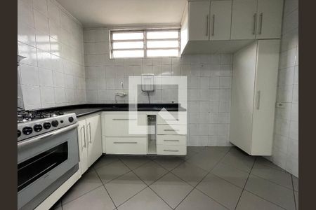 Casa à venda com 186m², 4 quartos e 4 vagas