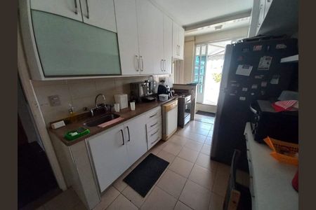 Apartamento à venda com 125m², 6 quartos e 1 vaga