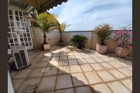 Apartamento à venda com 125m², 6 quartos e 1 vaga