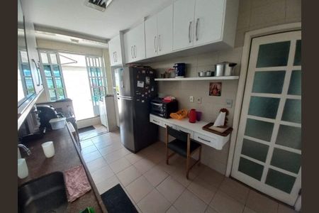 Apartamento à venda com 125m², 6 quartos e 1 vaga