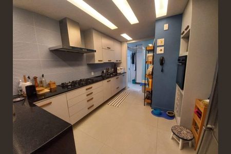Apartamento à venda com 125m², 6 quartos e 1 vaga