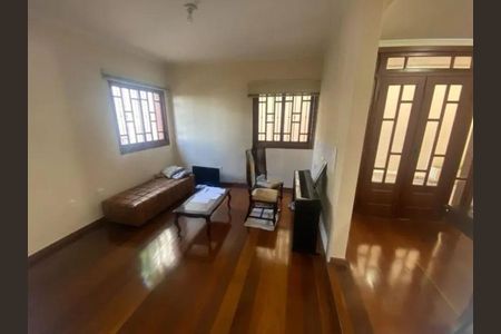 Casa à venda com 271m², 4 quartos e 3 vagas