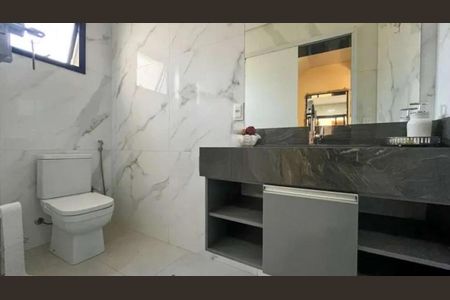 Casa à venda com 271m², 4 quartos e 3 vagas