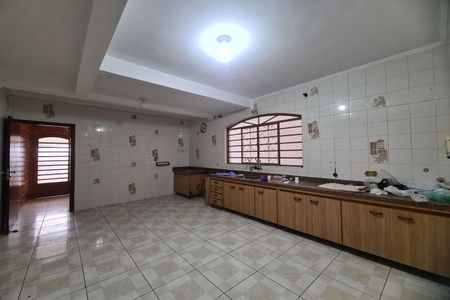 Casa à venda com 232m², 3 quartos e 3 vagasCozinha
