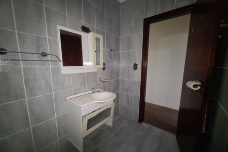 Casa à venda com 232m², 3 quartos e 3 vagasBanheiro Social