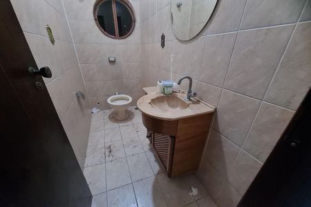 Casa à venda com 232m², 3 quartos e 3 vagasLavabo