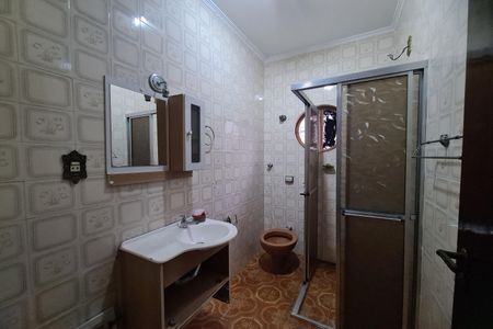 Casa à venda com 232m², 3 quartos e 3 vagasBanheiro da Suíte