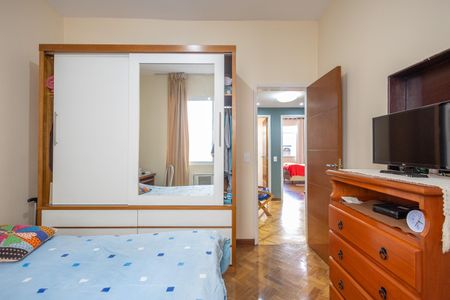 Apartamento à venda com 147m², 4 quartos e 1 vaga Apartamento à venda com 147m², 4 quartos e 1 vagaQuarto 2