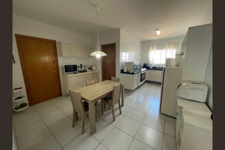 Foto 09 de apartamento à venda com 3 quartos, 134m² em Jardim Monte Kemel, São Paulo
