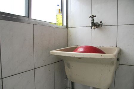 Apartamento à venda com 60m², 2 quartos e sem vagaCozinha e Área de Serviço