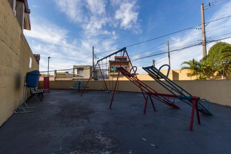 Casa de condomínio à venda com 65m², 2 quartos e 1 vagaÁrea comum