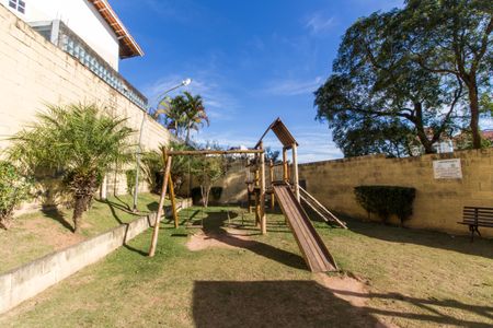 Casa de condomínio à venda com 65m², 2 quartos e 1 vagaÁrea comum