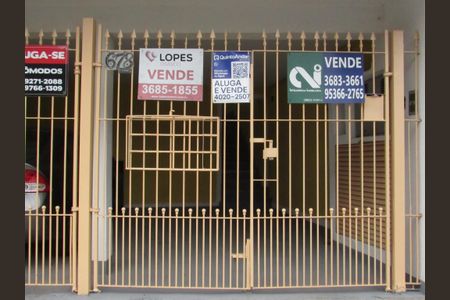 Casa à venda com 130m², 2 quartos e 1 vagaFachada