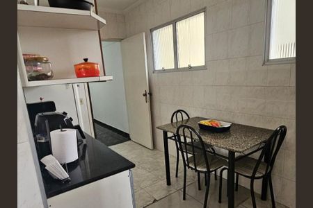 Apartamento à venda com 75m², 2 quartos e 1 vaga Apartamento à venda com 75m², 2 quartos e 1 vagaCozinha