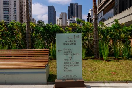 Apartamento à venda com 245m², 4 quartos e 4 vagasÁrea Comum