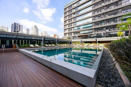 Apartamento à venda com 245m², 4 quartos e 4 vagasPiscina