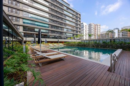 Apartamento à venda com 245m², 4 quartos e 4 vagasPiscina