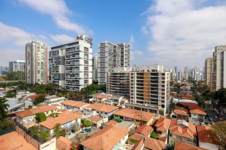 Apartamento à venda com 245m², 4 quartos e 4 vagasVista da Suíte 2