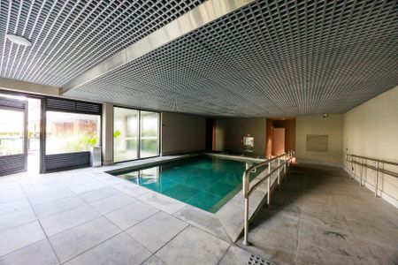Apartamento à venda com 245m², 4 quartos e 4 vagasPiscina Coberta