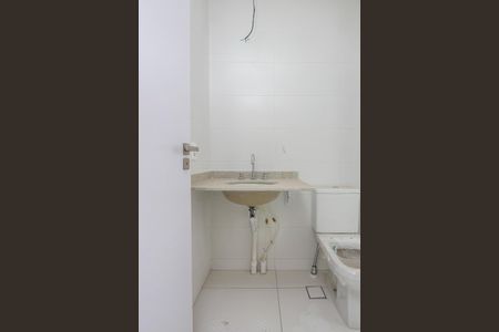 Apartamento à venda com 245m², 4 quartos e 4 vagasBanheiro da Suíte 2