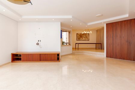 Apartamento à venda com 240m², 3 quartos e 3 vagas Apartamento à venda com 240m², 3 quartos e 3 vagasSala