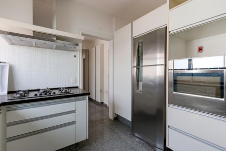 Apartamento à venda com 240m², 3 quartos e 3 vagas Apartamento à venda com 240m², 3 quartos e 3 vagasCozinha