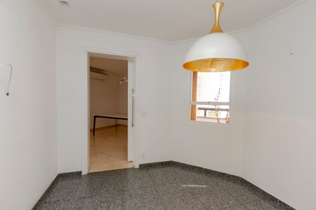 Apartamento à venda com 240m², 3 quartos e 3 vagas Apartamento à venda com 240m², 3 quartos e 3 vagasCopa