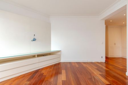 Apartamento à venda com 240m², 3 quartos e 3 vagas Apartamento à venda com 240m², 3 quartos e 3 vagasSuíte 1