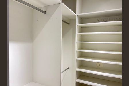 Apartamento à venda com 240m², 3 quartos e 3 vagasDespensa