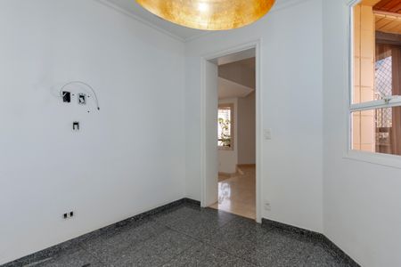 Apartamento à venda com 240m², 3 quartos e 3 vagas Apartamento à venda com 240m², 3 quartos e 3 vagasCopa