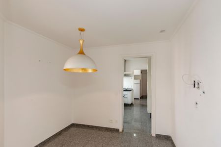 Apartamento à venda com 240m², 3 quartos e 3 vagas Apartamento à venda com 240m², 3 quartos e 3 vagasCopa
