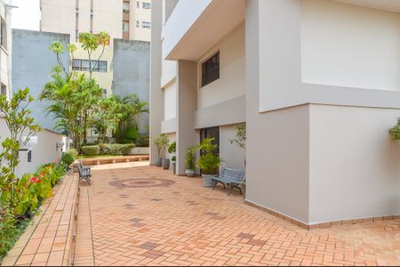 Apartamento à venda com 221m², 4 quartos e 3 vagas Apartamento à venda com 221m², 4 quartos e 3 vagasÁrea comum