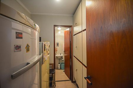 Apartamento à venda com 221m², 4 quartos e 3 vagas Apartamento à venda com 221m², 4 quartos e 3 vagasQuarto de Serviço