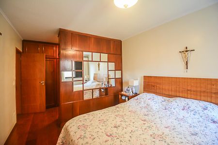 Apartamento à venda com 221m², 4 quartos e 3 vagas Apartamento à venda com 221m², 4 quartos e 3 vagasSuíte