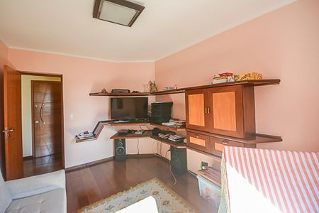 Apartamento à venda com 221m², 4 quartos e 3 vagas Apartamento à venda com 221m², 4 quartos e 3 vagasSala de TV