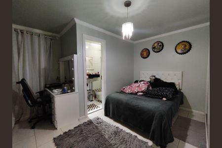 Casa de condomínio à venda com 250m², 5 quartos e 2 vagasSuíte 2