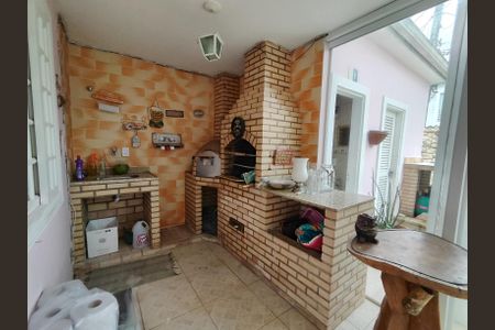 Casa de condomínio à venda com 250m², 5 quartos e 2 vagasÁrea de Lazer