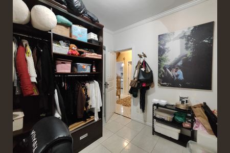 Casa de condomínio à venda com 250m², 5 quartos e 2 vagasQuarto 2