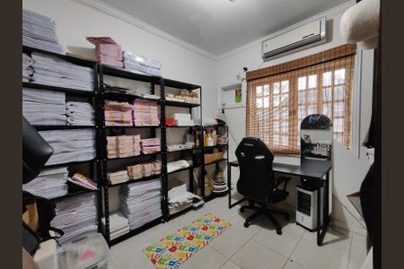 Casa de condomínio à venda com 250m², 5 quartos e 2 vagasQuarto 2