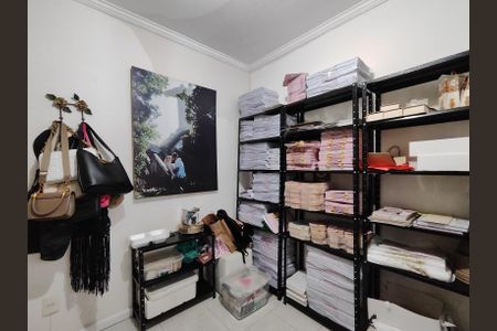 Casa de condomínio à venda com 250m², 5 quartos e 2 vagasQuarto 2