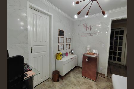 Casa de condomínio à venda com 250m², 5 quartos e 2 vagasSuíte 3