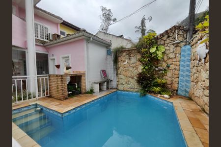 Casa de condomínio à venda com 250m², 5 quartos e 2 vagasÁrea de Lazer