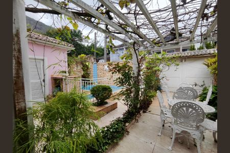 Casa de condomínio à venda com 250m², 5 quartos e 2 vagasÁrea de Lazer