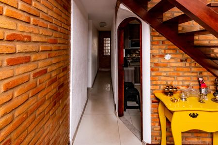 Casa à venda com 360m², 5 quartos e 2 vagas Casa à venda com 360m², 5 quartos e 2 vagasCorredor