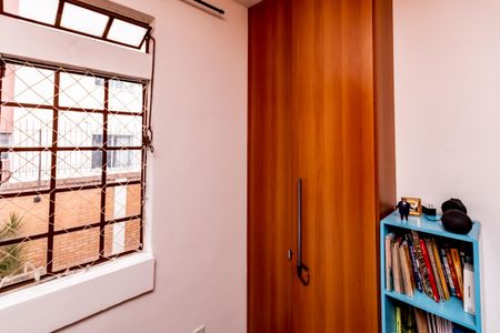 Casa à venda com 360m², 5 quartos e 2 vagas Casa à venda com 360m², 5 quartos e 2 vagasQuarto 3