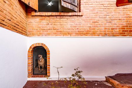Casa à venda com 360m², 5 quartos e 2 vagas Casa à venda com 360m², 5 quartos e 2 vagasÁrea comum