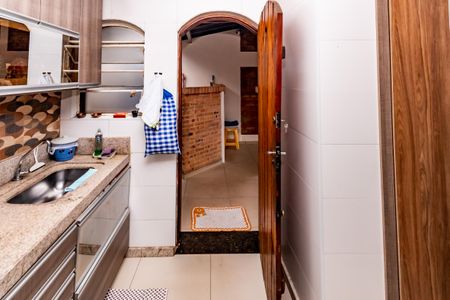 Casa à venda com 360m², 5 quartos e 2 vagas Casa à venda com 360m², 5 quartos e 2 vagasCozinha