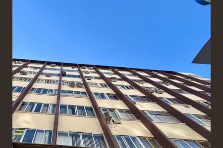 Apartamento à venda com 100m², 2 quartos e sem vaga Apartamento à venda com 100m², 2 quartos e sem vagaFachada