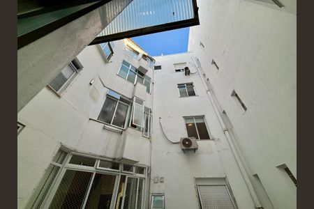 Apartamento à venda com 100m², 2 quartos e sem vaga Apartamento à venda com 100m², 2 quartos e sem vagaÁrea de serviço - vista