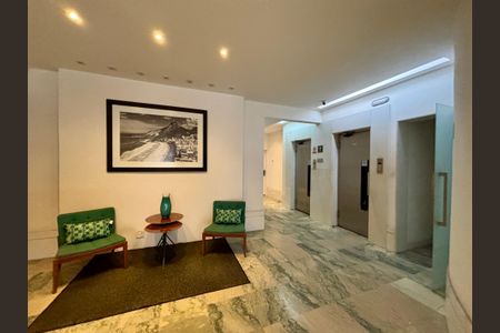 Apartamento à venda com 100m², 2 quartos e sem vaga Apartamento à venda com 100m², 2 quartos e sem vagaPortaria